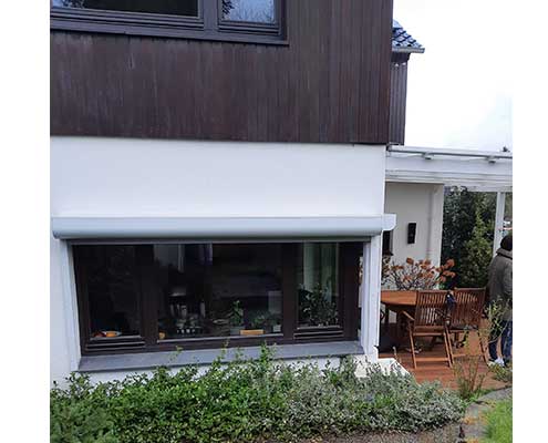 Malerfachbetrieb-Binder-Mülheim-Fassade-vorher-u